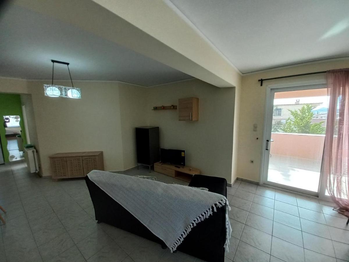 Treasure Star B&B Salamis Bagian luar foto