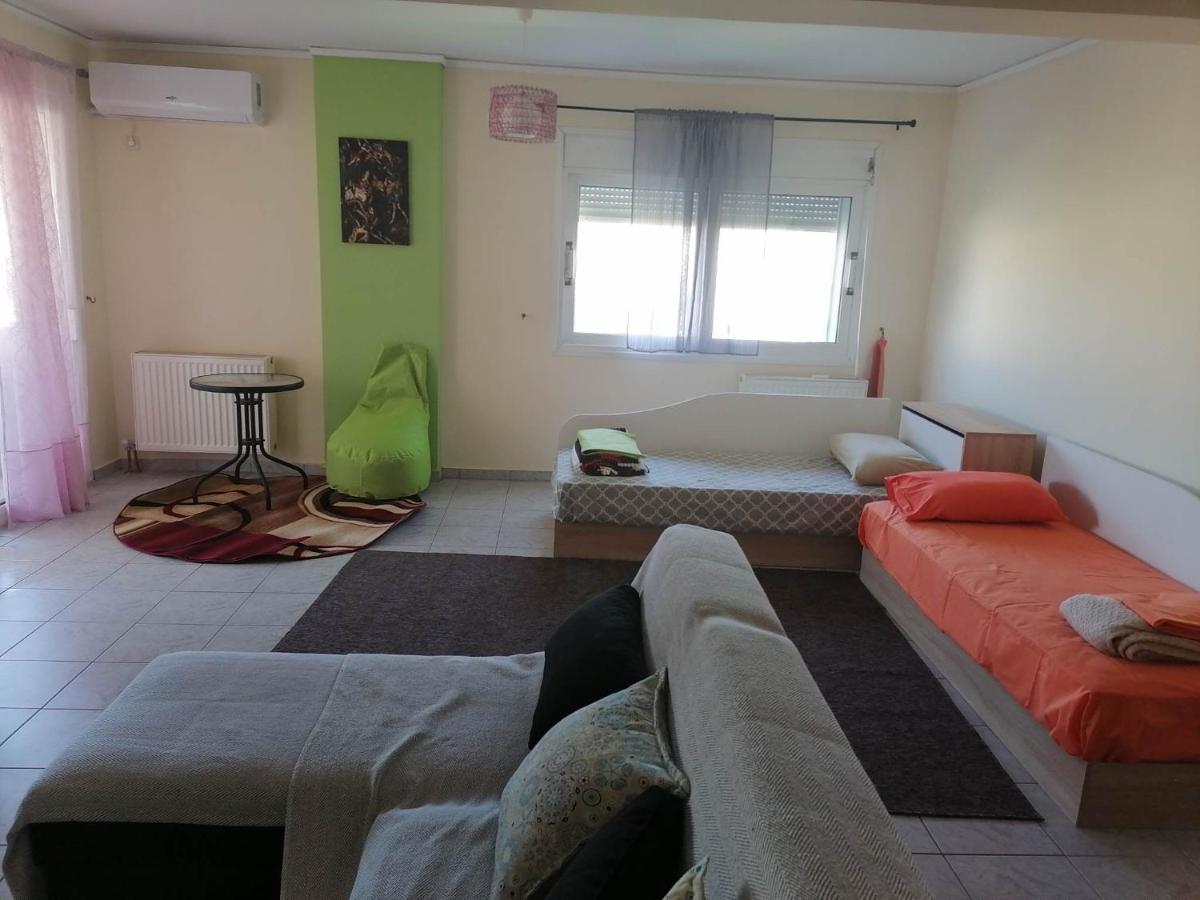 Treasure Star B&B Salamis Bagian luar foto