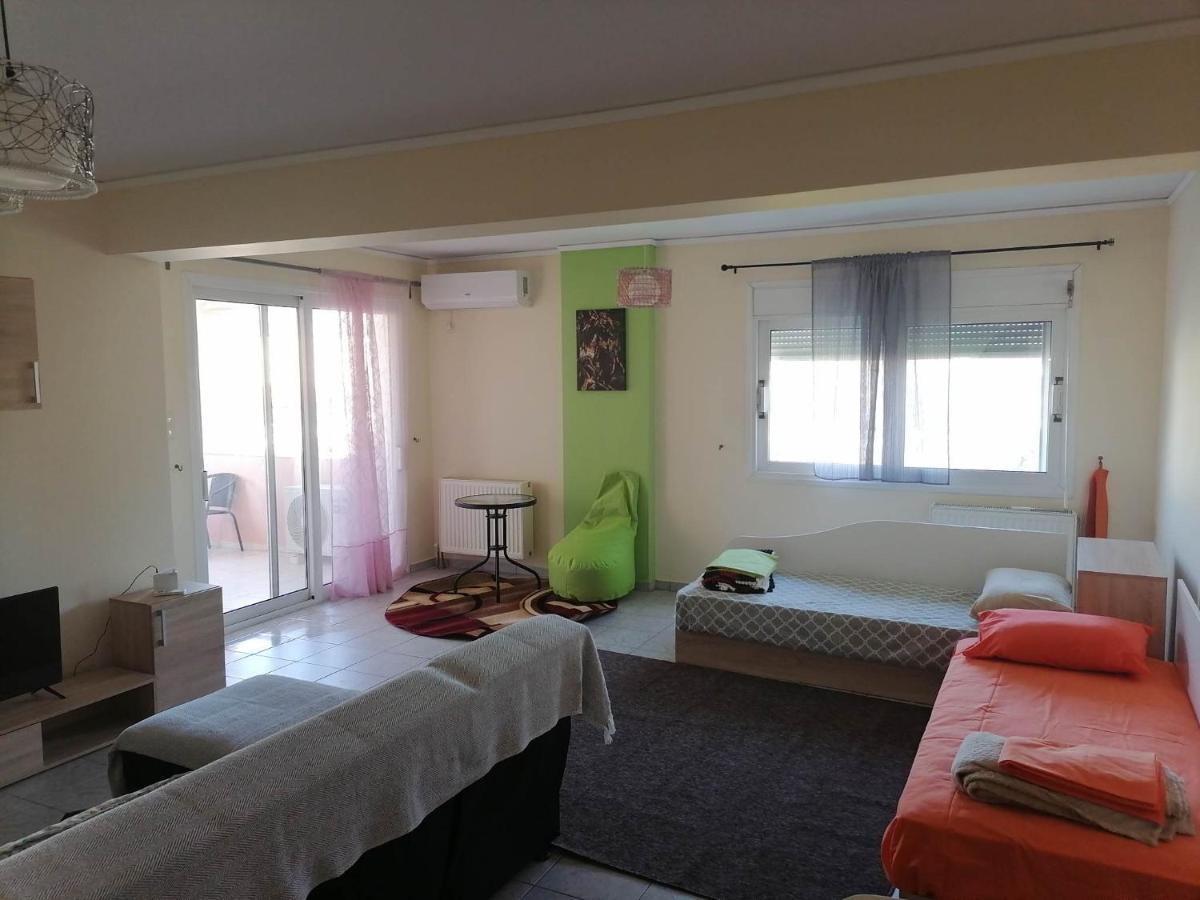 Treasure Star B&B Salamis Bagian luar foto